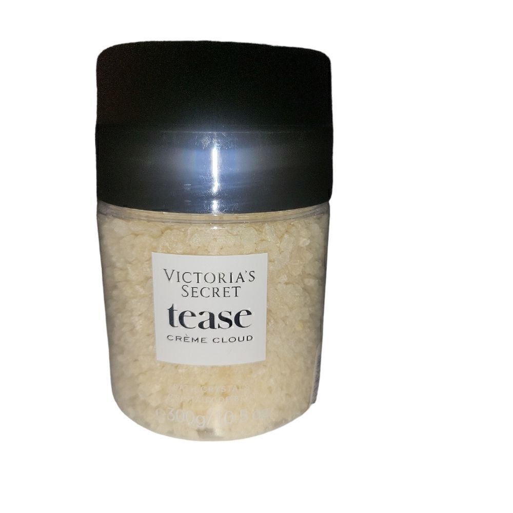 Victoria’s Secret tease creme cloud bath crystals!